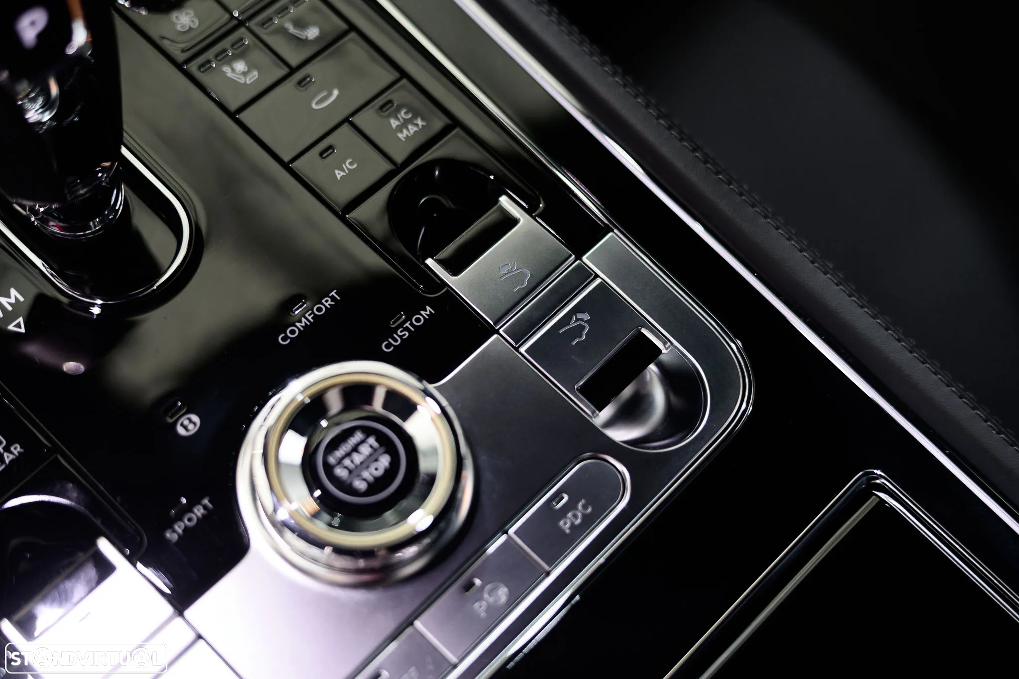Bentley Continental GT V8 Mulliner - 31