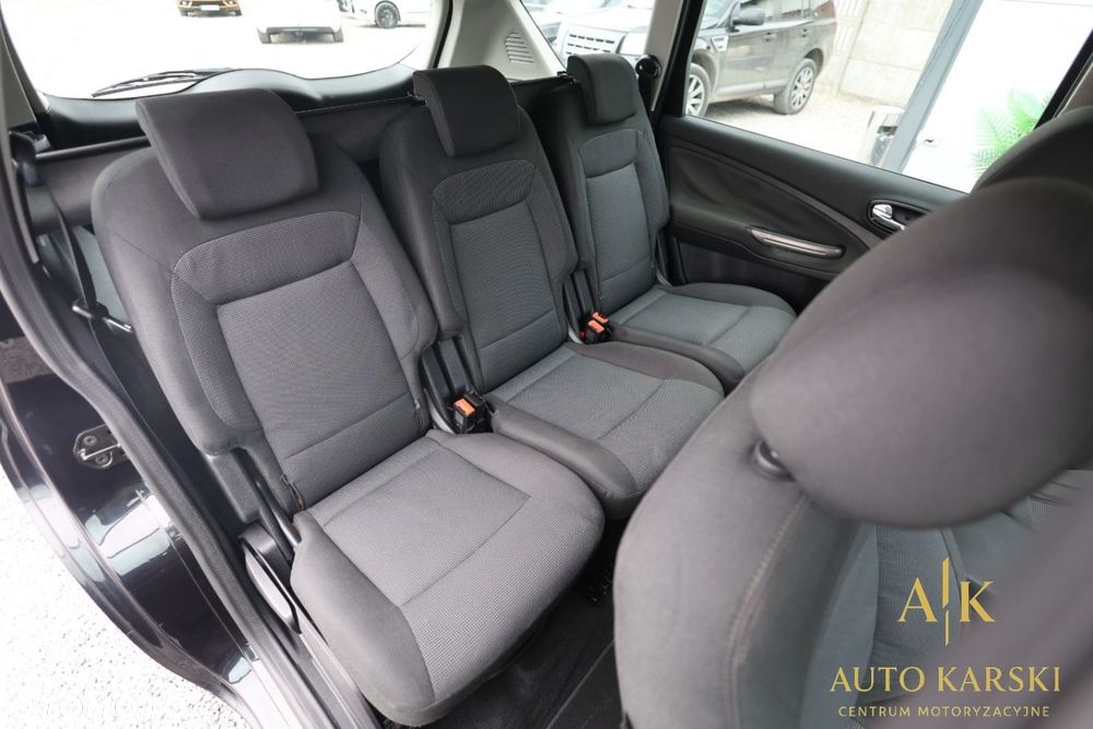 Ford S-Max - 31