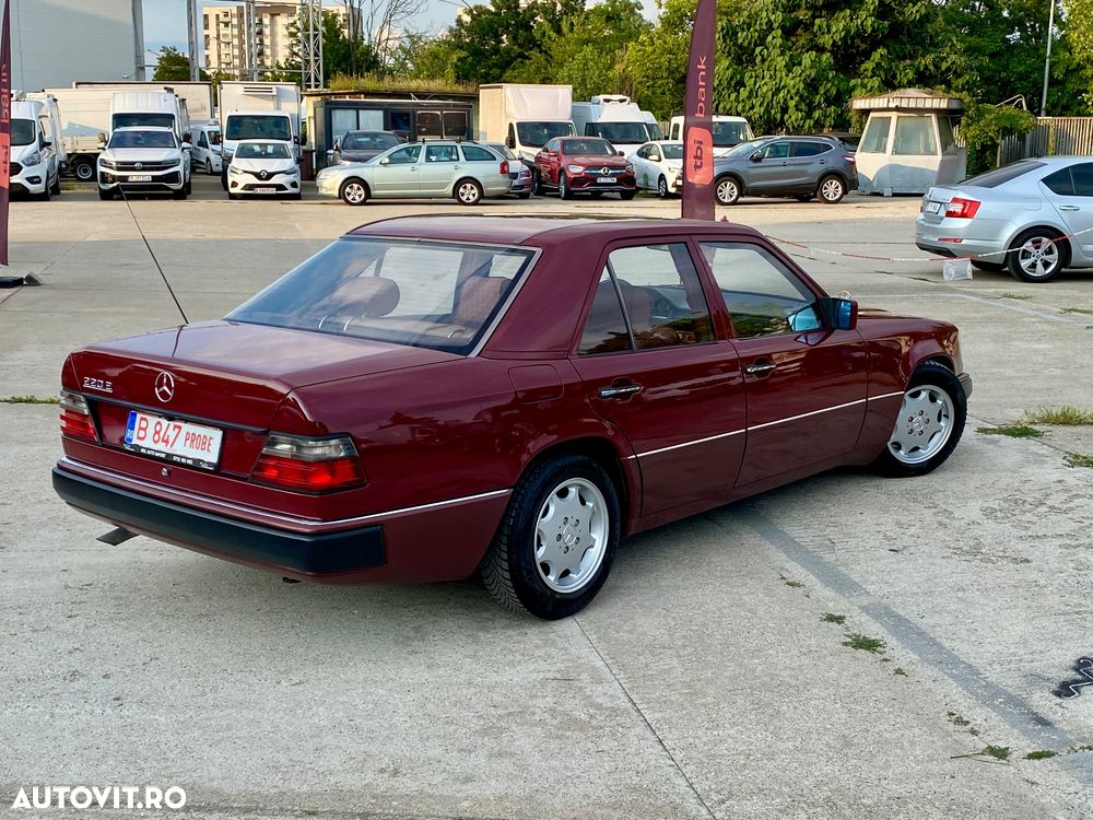 MERCEDES-BENZ E-Class 1992 — imagine 4