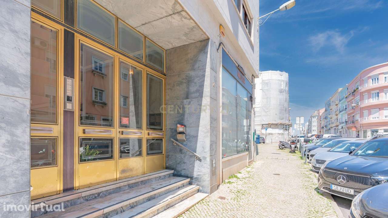 Campo de Ourique - Apartamento T2 c/ pequeno logradouro - Grande imagem: 4/60