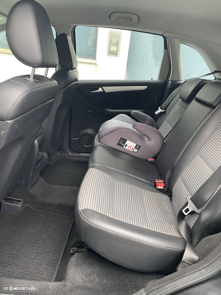 Mercedes-Benz B 150 BlueEFFICIENCY - 13