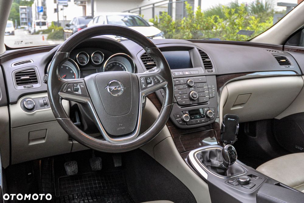 Opel Insignia - 9