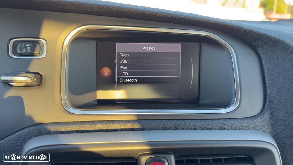 Volvo V40 D2 Kinetic - 20
