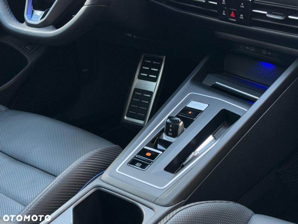Volkswagen Golf Variant - 18