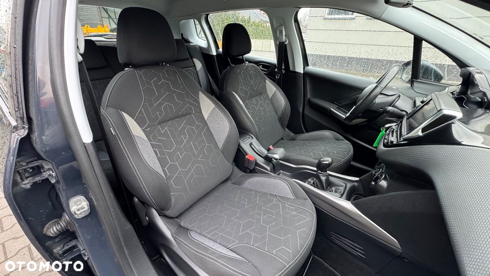 Peugeot 2008 BlueHDi 100 Active - 16