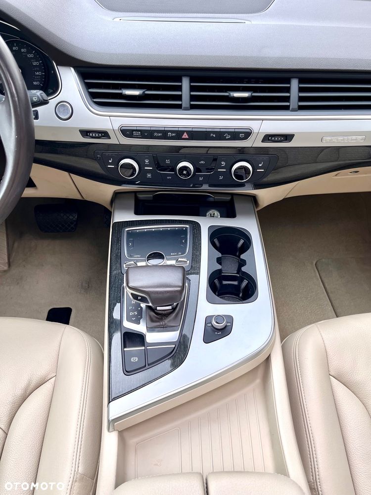 Audi Q7 - 16