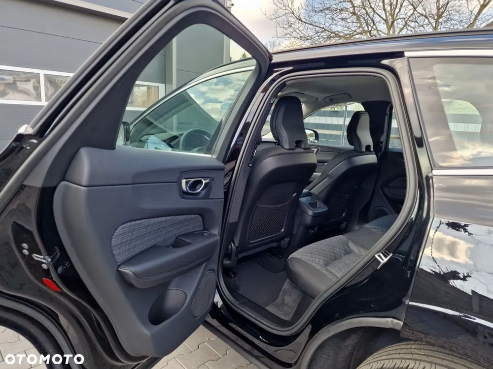 Volvo XC 60 B4 D AWD Core - 26