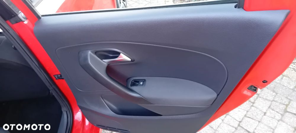 Volkswagen Polo 1.4 Comfortline - 20