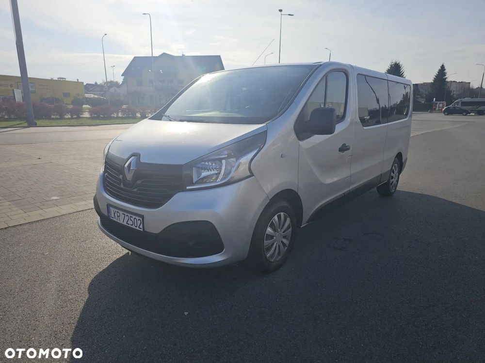 Renault Trafic Grand SpaceClass 1.6 dCi - 10