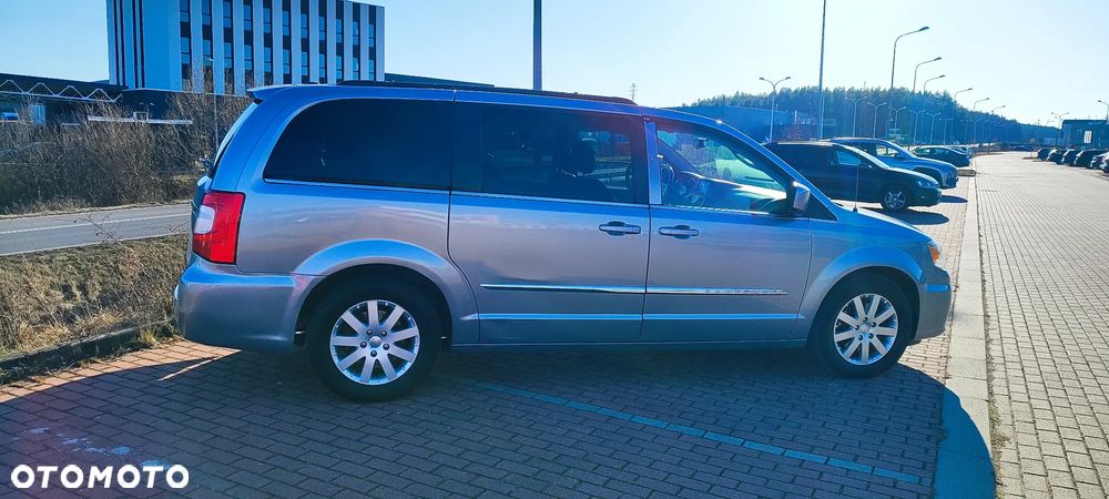 Chrysler Town & Country 3.6 Touring - 6