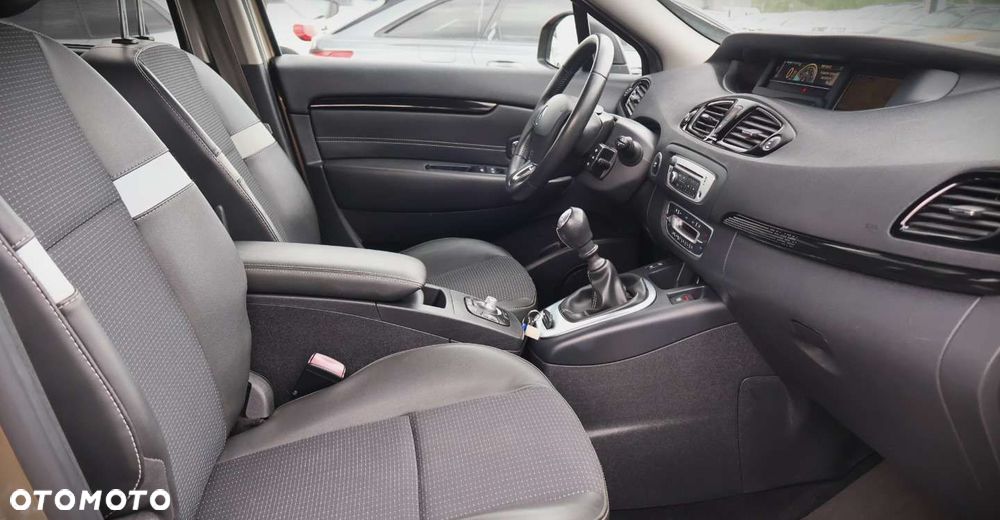 Renault Scenic - 19