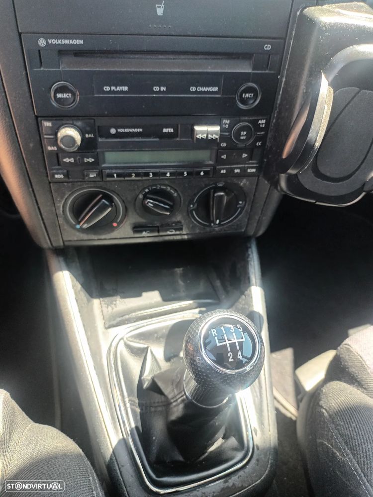 VW Golf 1.9 TDi Confortline AC - 16