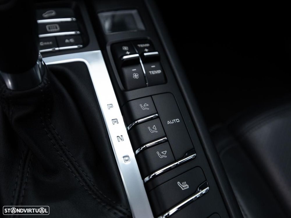 Porsche Macan Turbo — fotografia 25