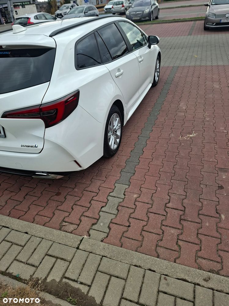 Toyota Corolla - 13