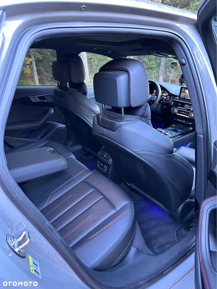 Audi A4 Limousine - 18