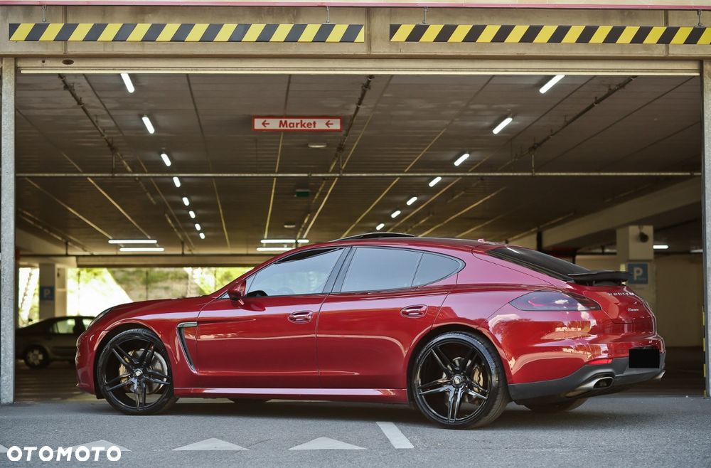 Porsche Panamera 4 PDK - 22