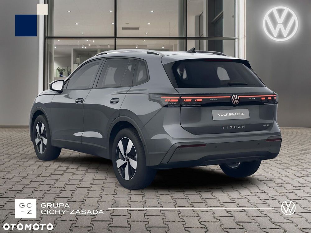 Volkswagen Tiguan - 3