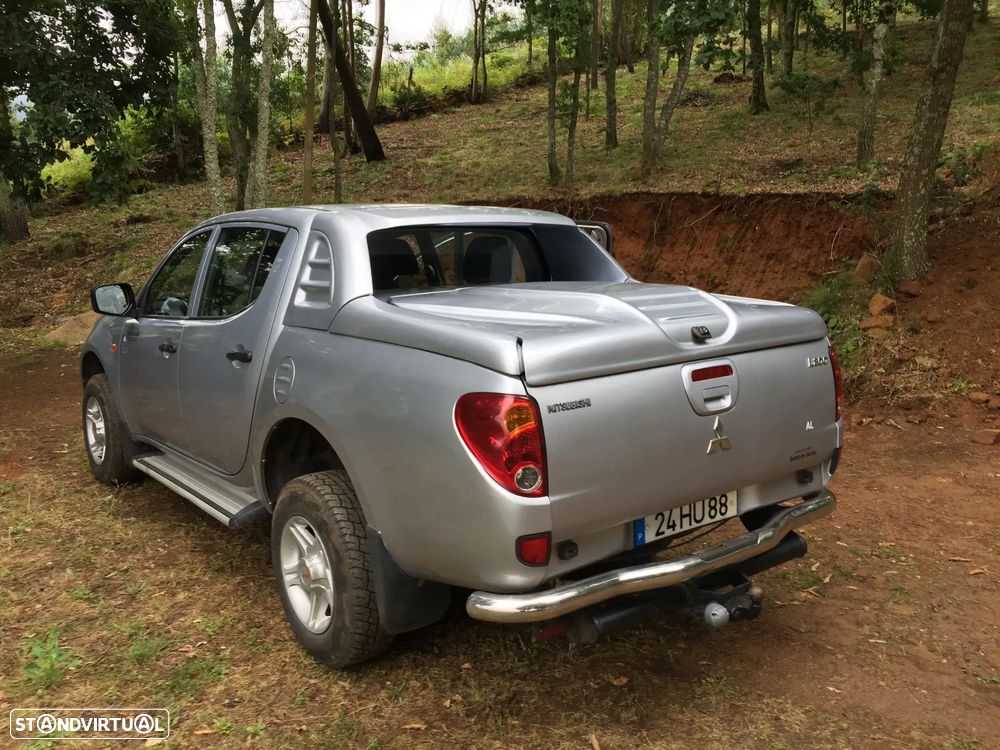 Mitsubishi L200 2.5 DI-D CD Invite+ AC/ABS 4WD - 10
