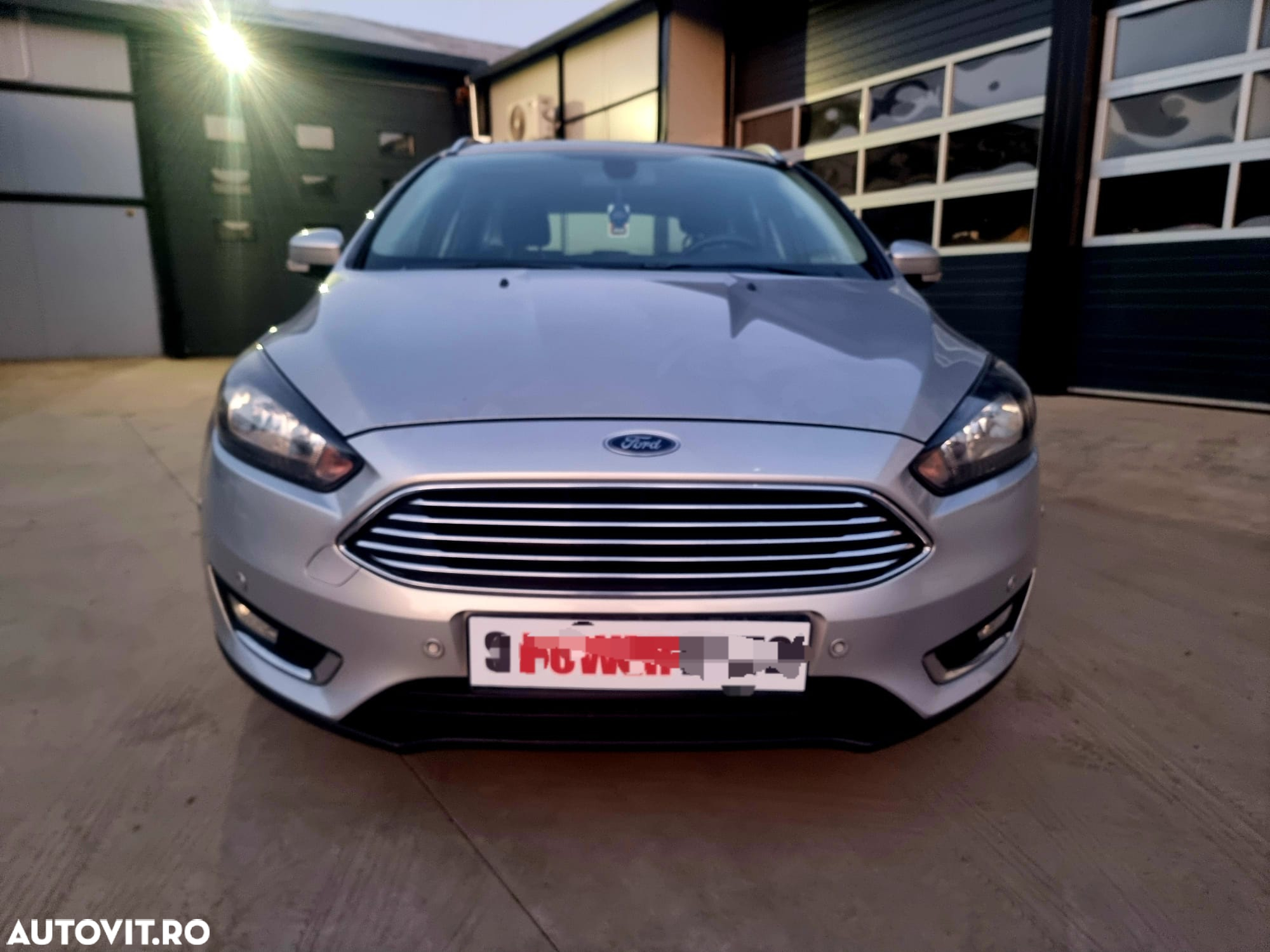Ford Focus 1.5 EcoBlue Start-Stopp-System Aut. TITANIUM - 2