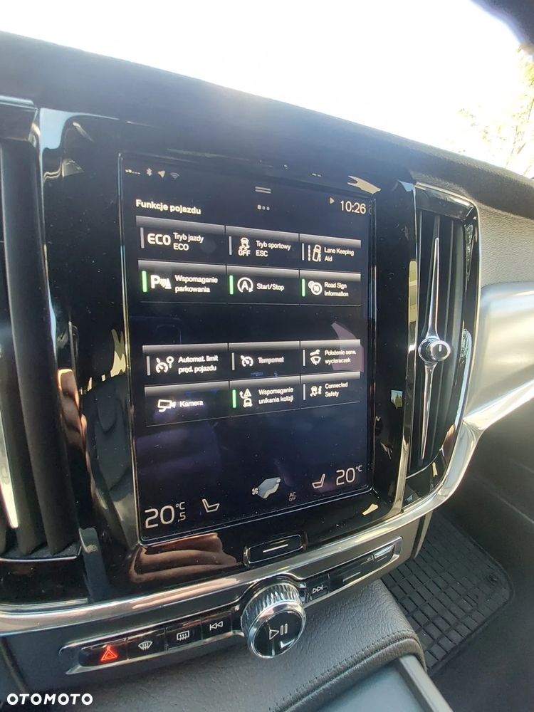 Volvo V90 D3 Momentum Pro - 12