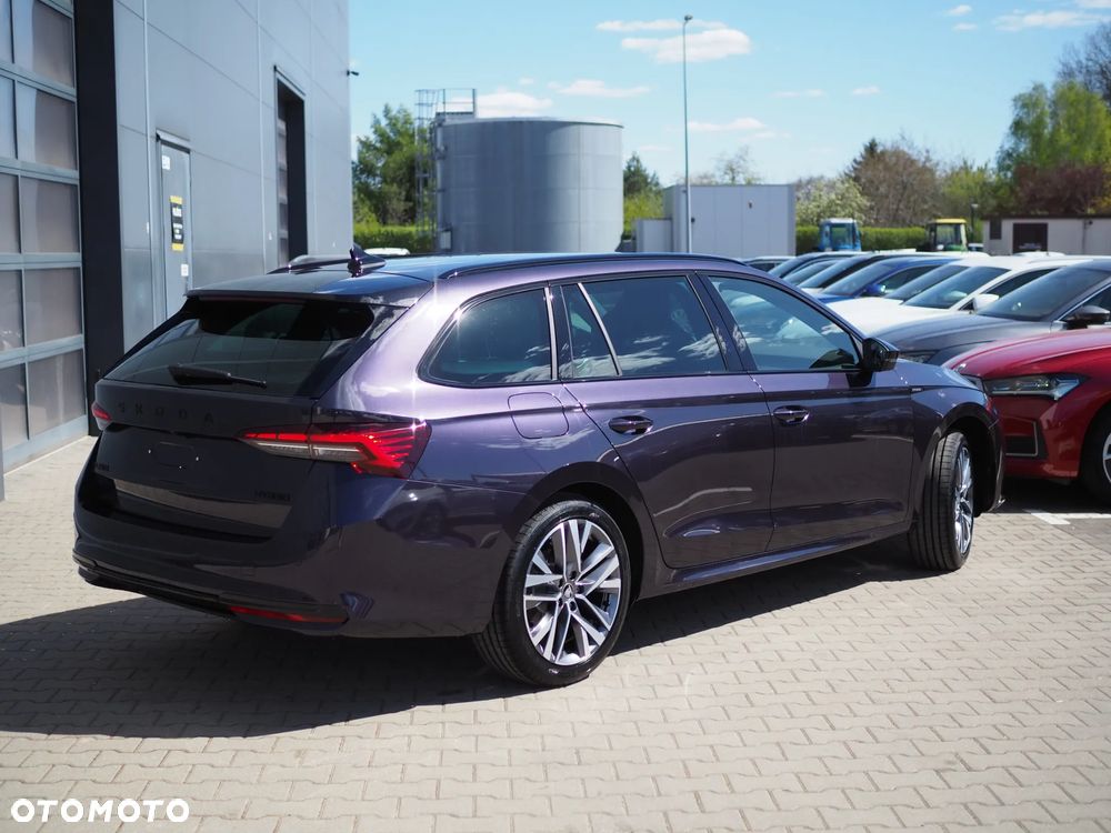 Skoda Octavia 1.5 TSI mHEV Sportline DSG - 4