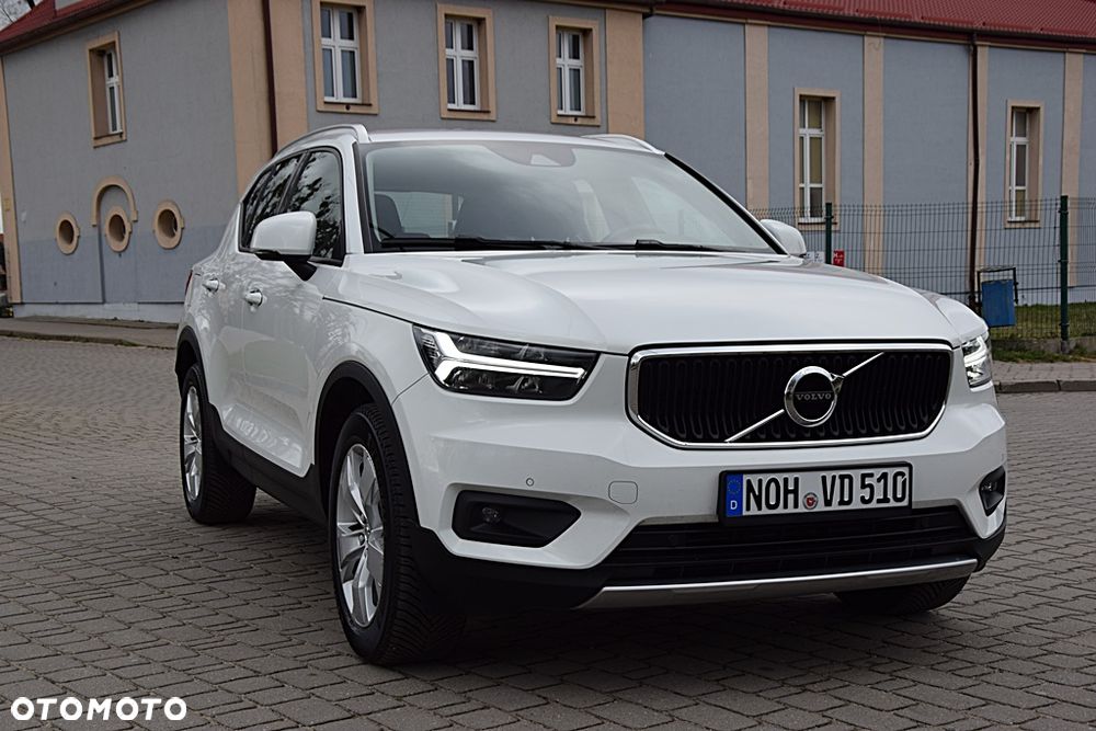 Volvo XC 40 T3 Geartronic Momentum Pro - 2