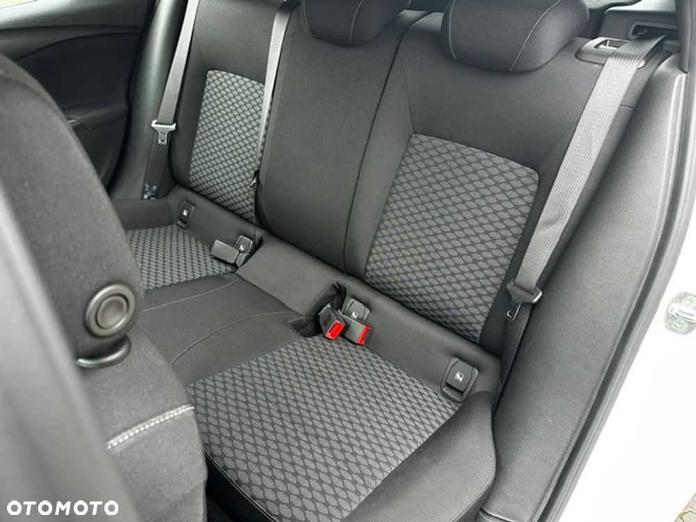 Opel Astra V 1.2 T Edition S&S - 24