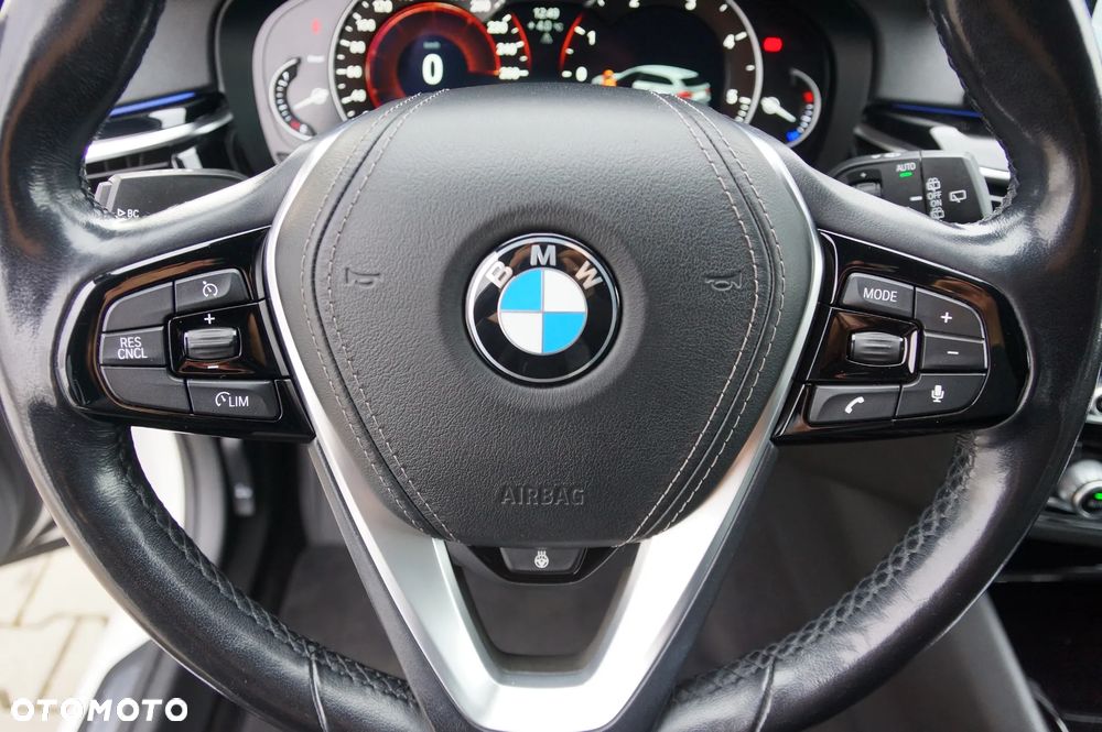 BMW Seria 5 520d xDrive Sport Line - 25