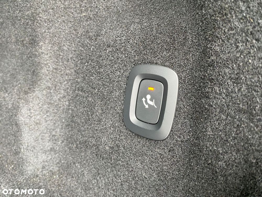 Volvo XC 60 D4 Geartronic RDesign - 17