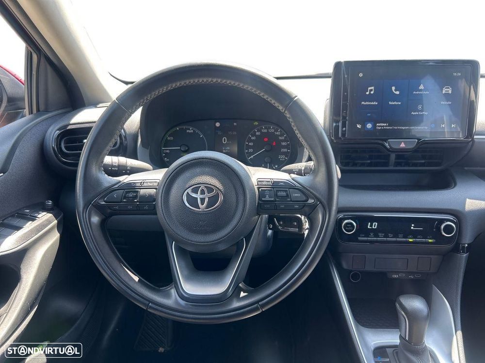 Toyota Yaris — fotografia 12