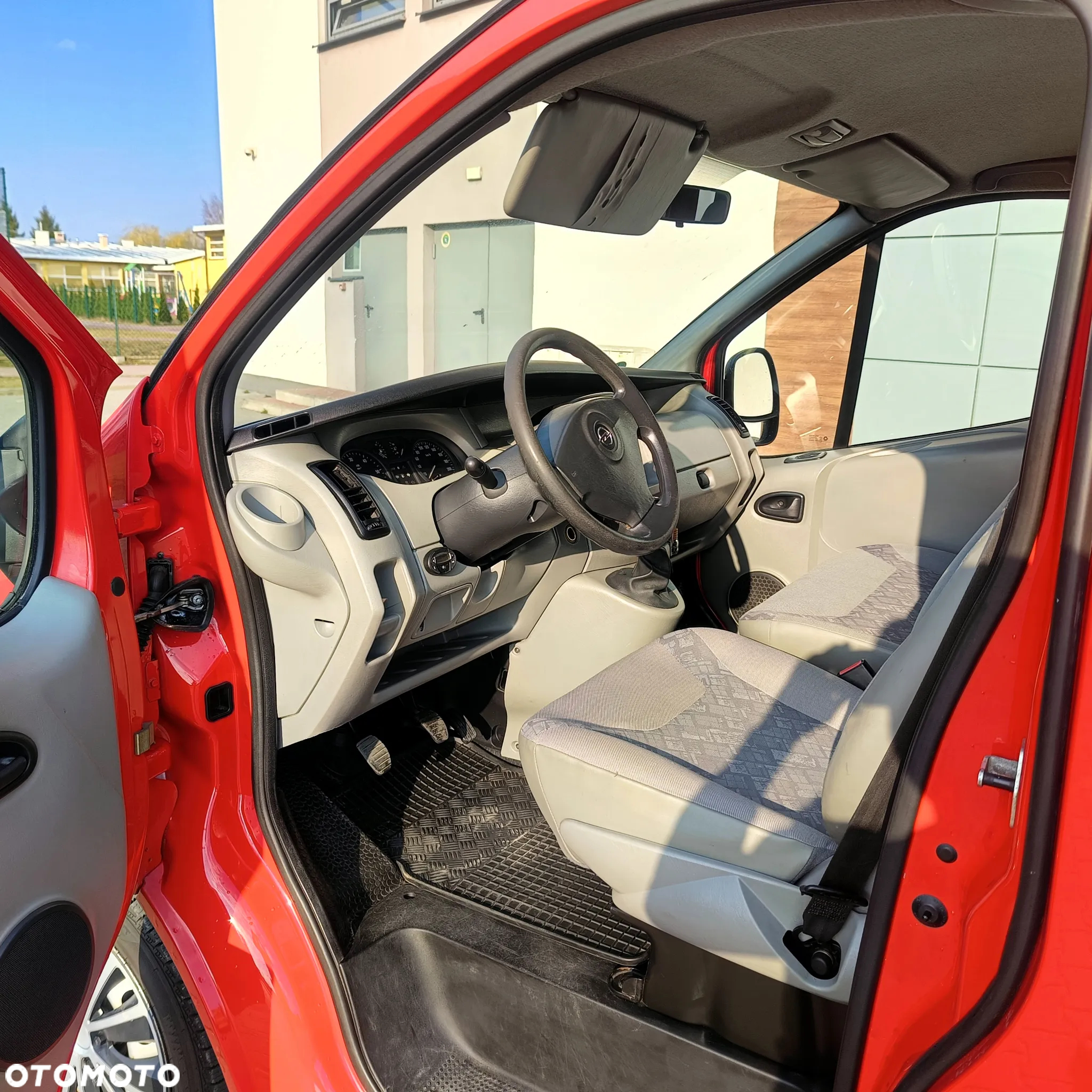 Opel VIVARO - 11
