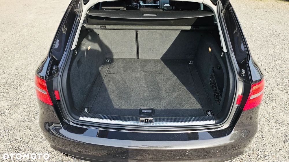 Audi A4 Avant 2.0 TDI Quattro - 28