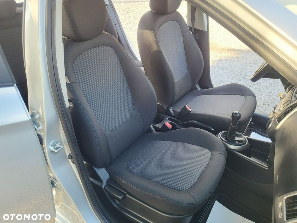 Hyundai i20 - 20