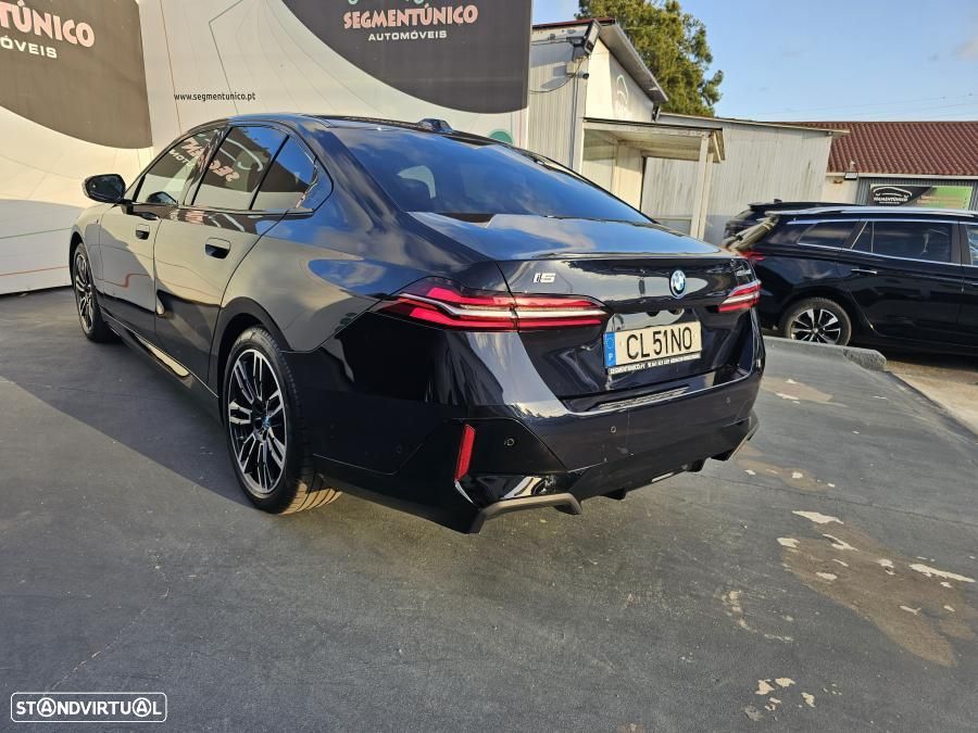 BMW i5 eDrive40 Pack Desportivo M - 11