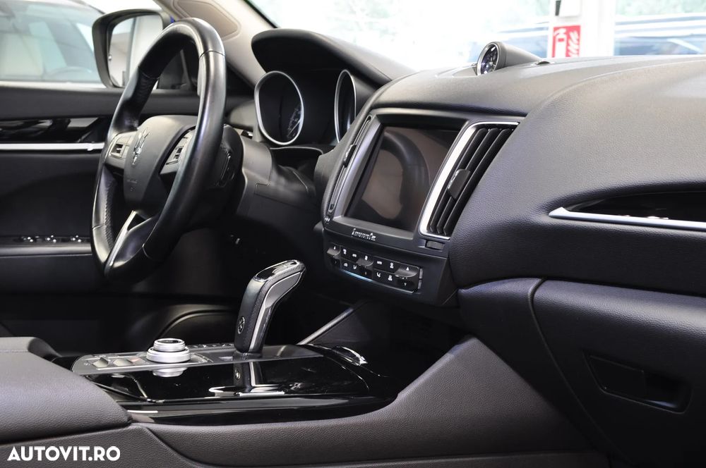 Maserati Levante - 10