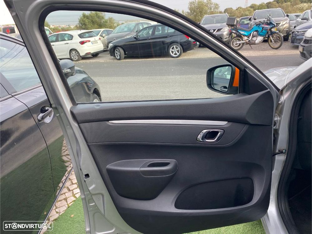 Dacia Spring Comfort Plus - 11