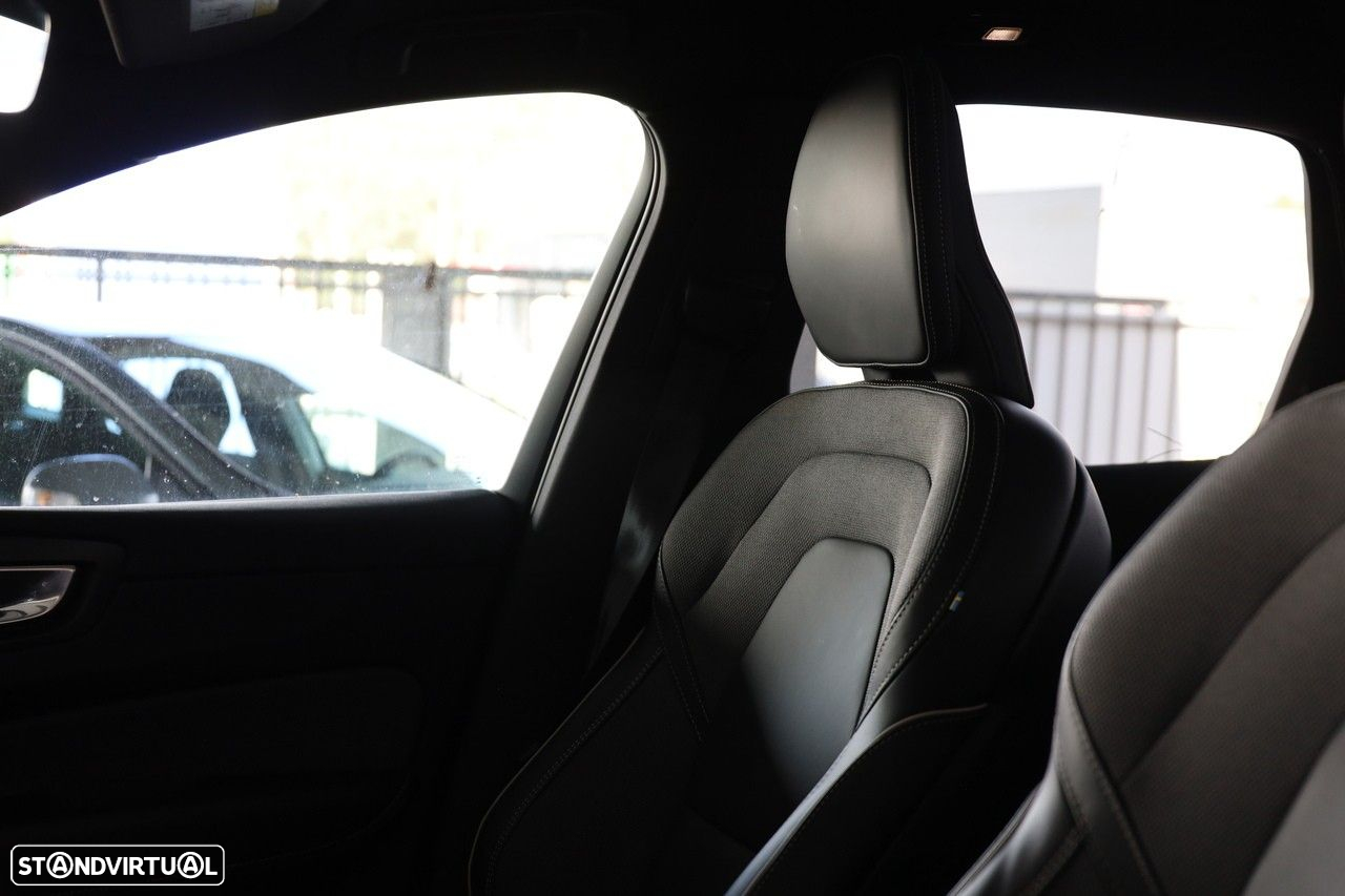 Volvo XC 60 2.0 T6 PHEV Black Edition AWD - 8