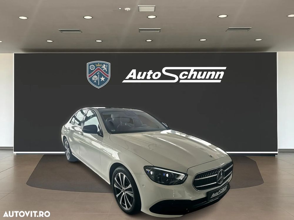 Mercedes-Benz E 300 de Aut. - 3