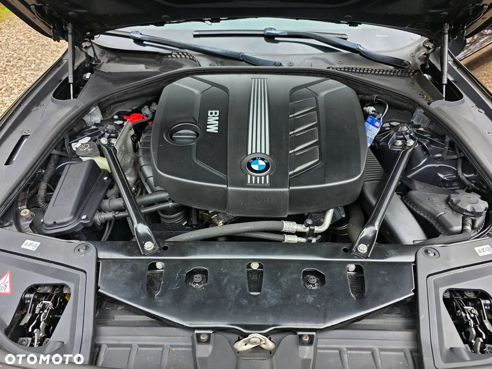 BMW Seria 5 520d - 31