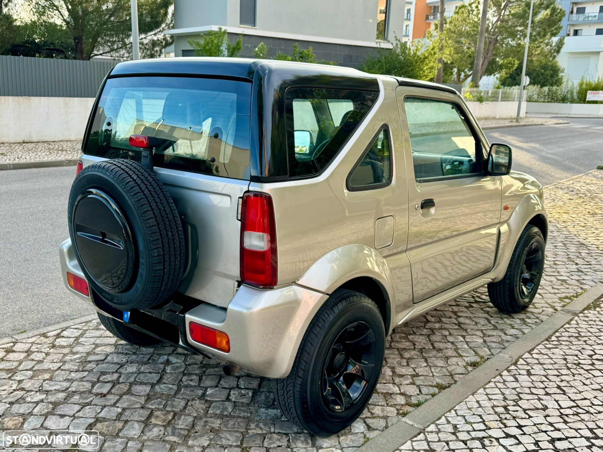 Suzuki Jimny - 19