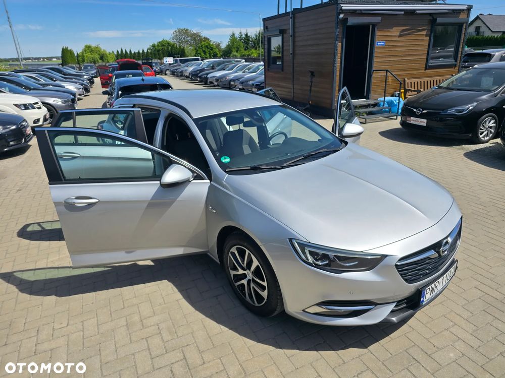 Opel Insignia - 35