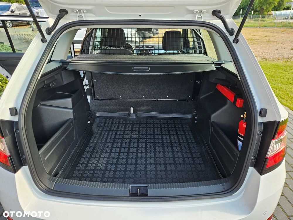 Škoda FABIA VAN 1.0 MPI 75KM Ambition - 23