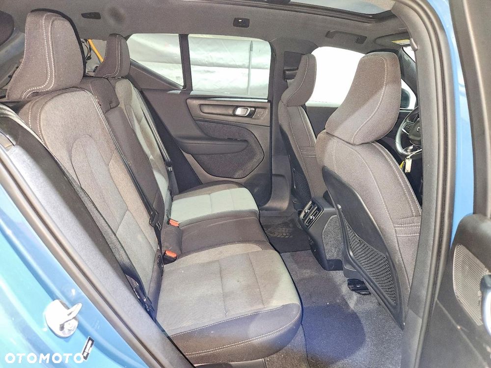 Volvo XC 40 T5 AWD Momentum - 12