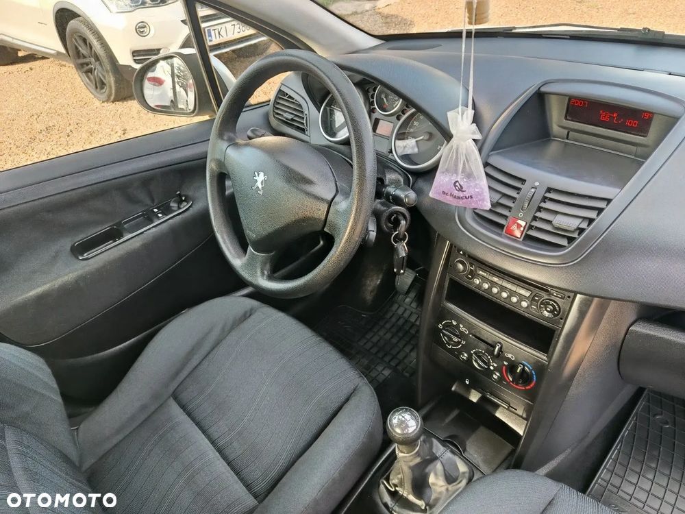 Peugeot 207 75 forever - 7