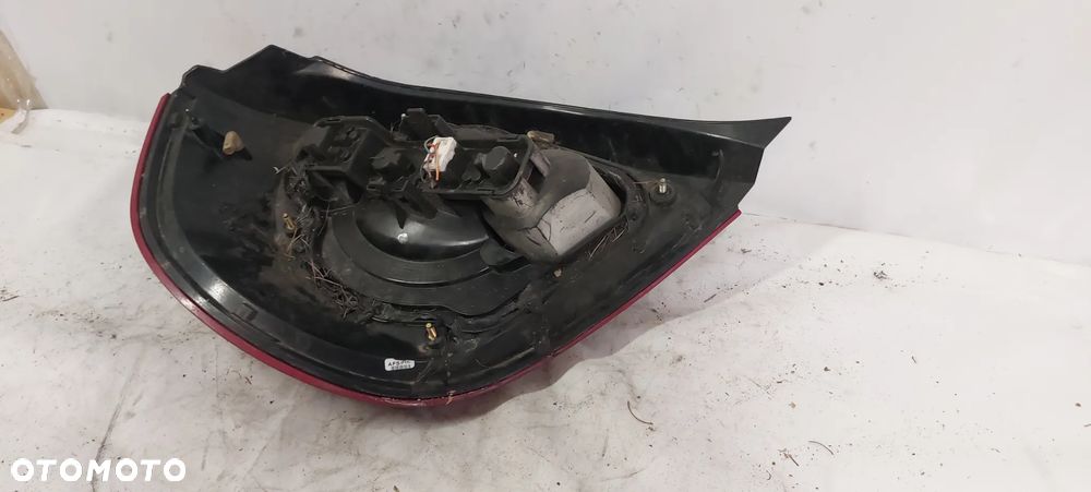 .  TYL TYLNA LAMPA PRAWA NISSAN ALMERA N16 LIFT - 5