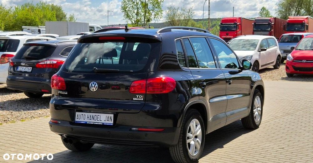 Volkswagen Tiguan - 12