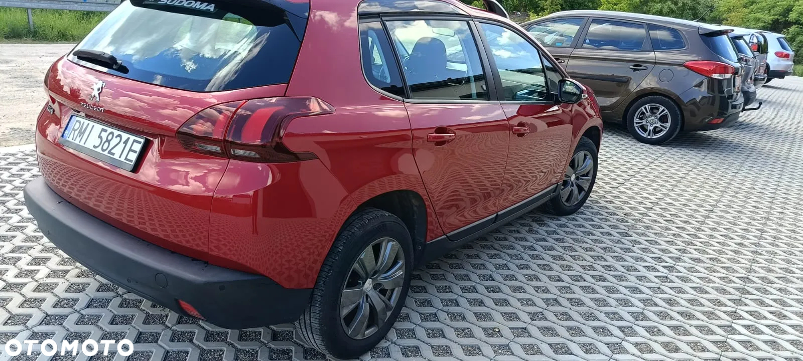 Peugeot 2008 - 12
