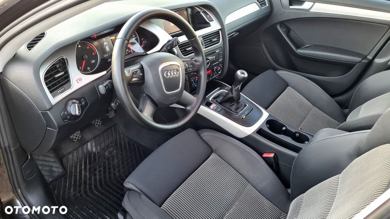 Audi A4 Avant 2.0 TDI - 30