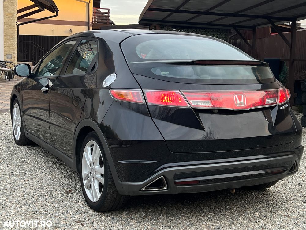 Honda Civic 1.8i-VTEC Executive - 4