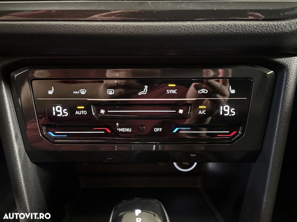 Volkswagen Tiguan - 19